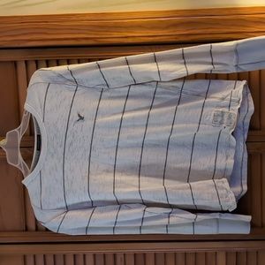 American Eagle long sleeve shirt